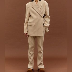 Source Unknown Asymmetric-Button Blazer + pants set Sand